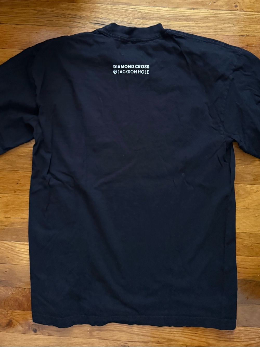 Like New Diamond Cross Ranch I Heart Cowboys' Graphic Tee in Medium - Picture 2 of 2